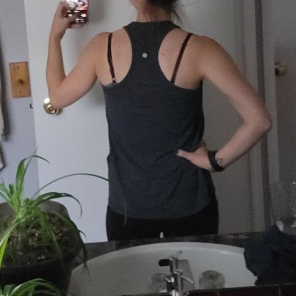 Lululemon size 6 Dark Gray Racerback Tank Top - Picture 3 of 5